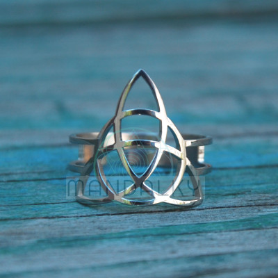 Prsten Triquetra